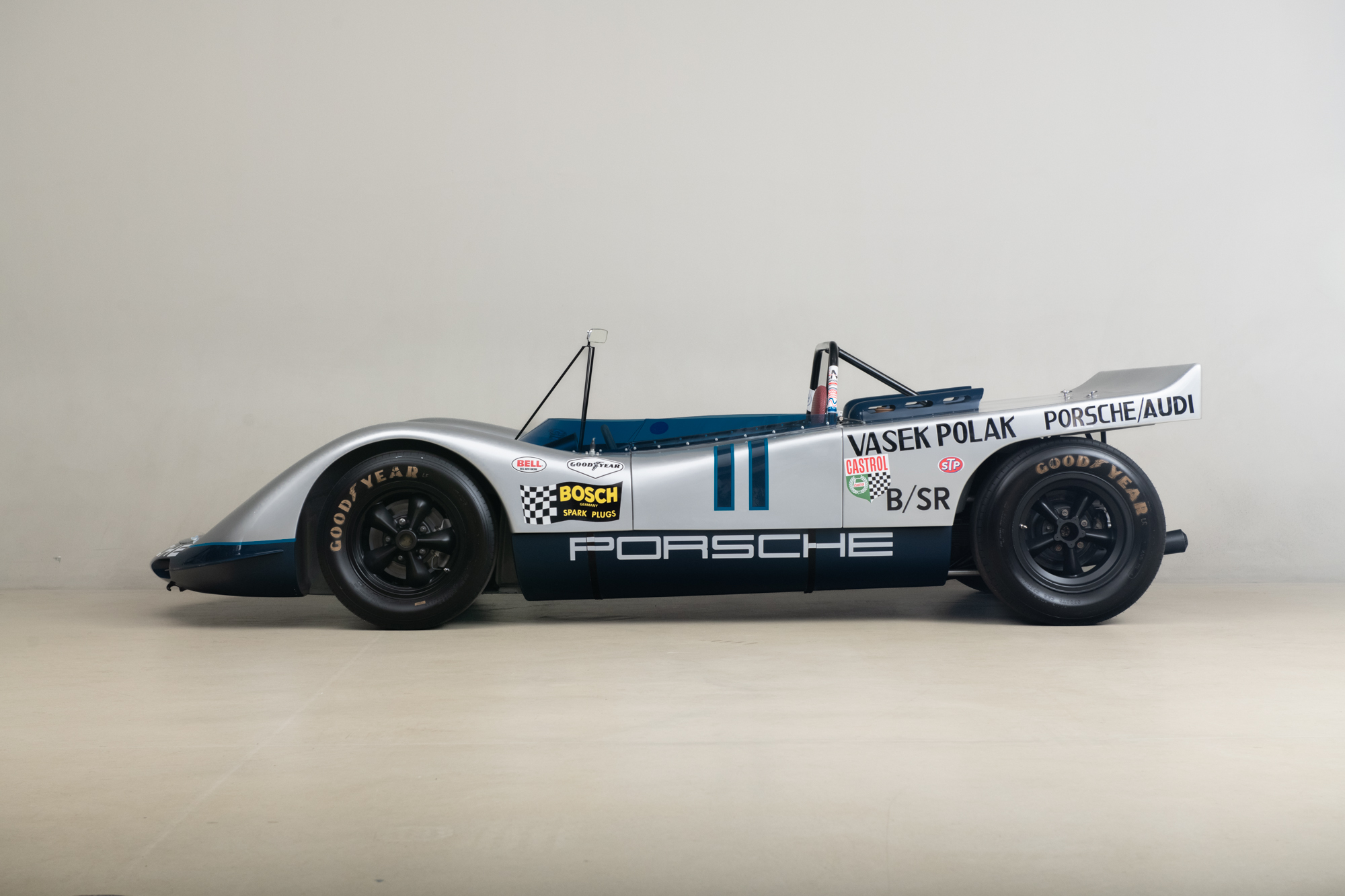 Porsche 906