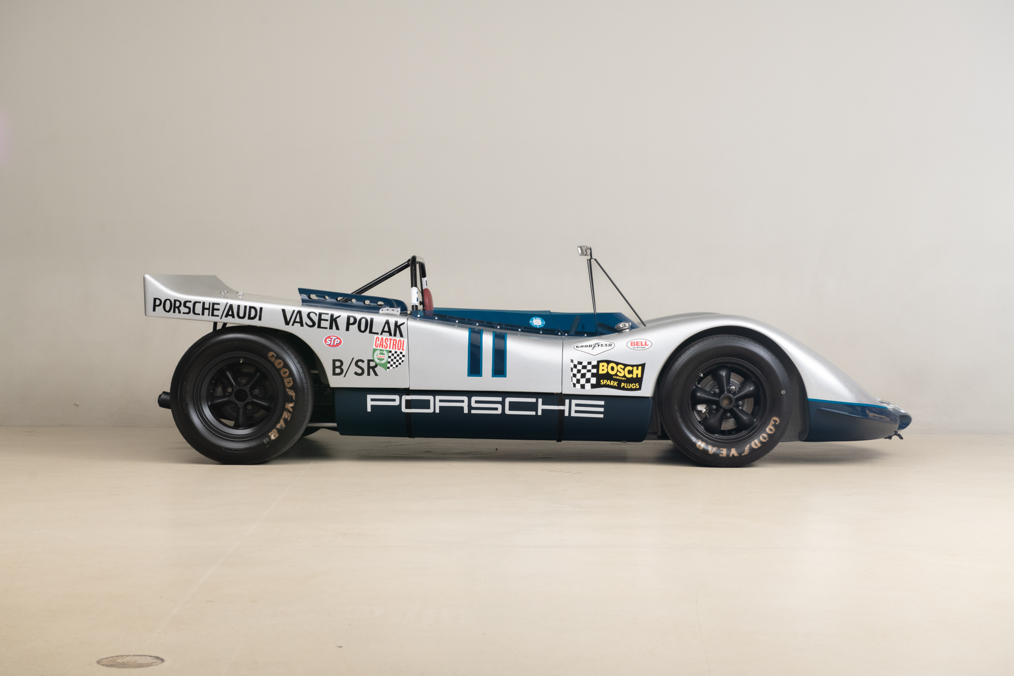 Porsche 906